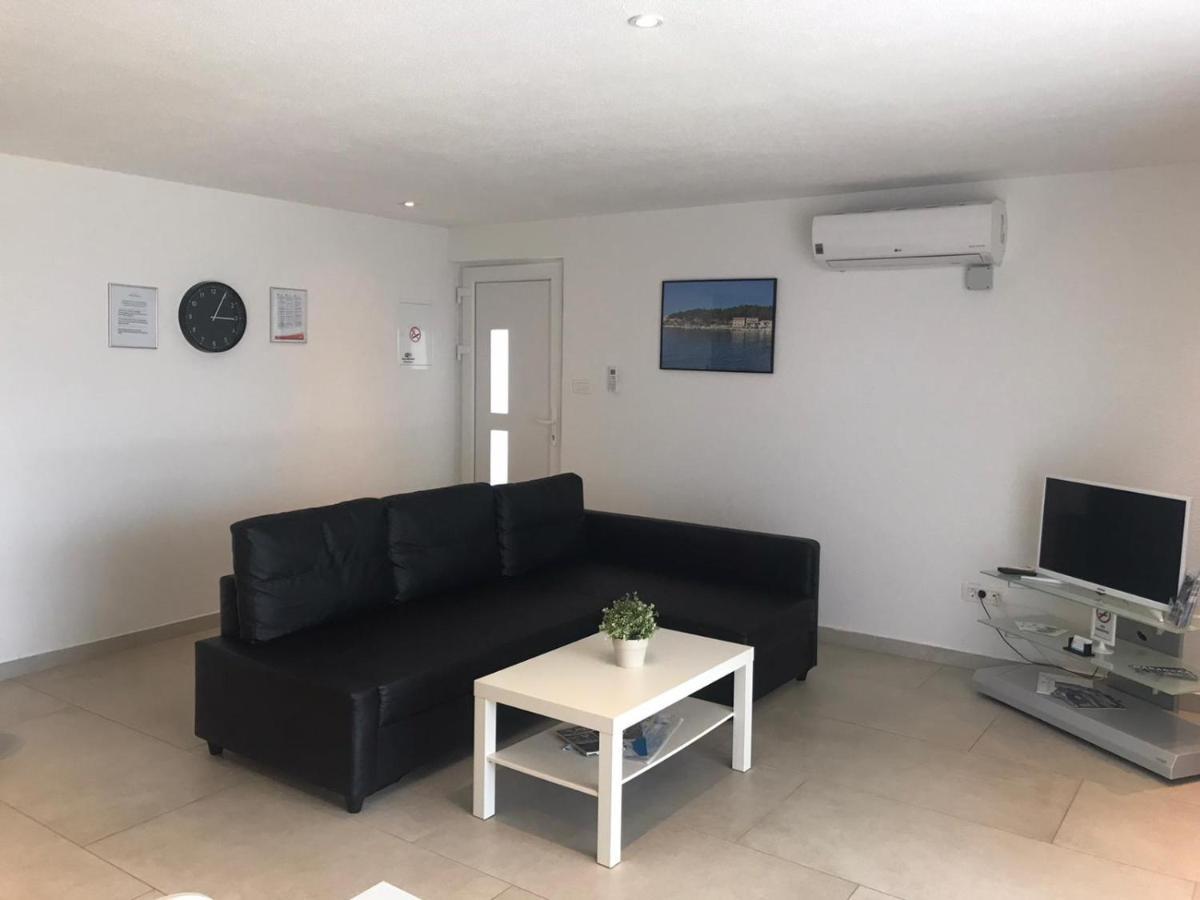 Villa Melassy Makarska Eksteriør bilde